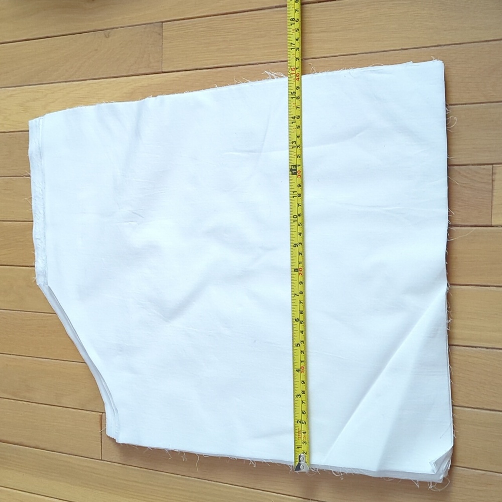 1kg Lot of ~15" White Scrap Fabric Good for Embroidery or Napkins
